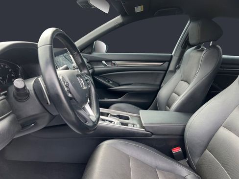 Used 2019 Honda Accord Sport image 9
