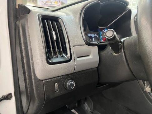 Used 2019 Chevrolet Colorado W/T w/ WT Convenience Package image 11