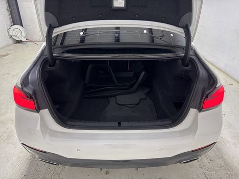 Used 2021 BMW 530i xDrive w/ M Sport Package image 33