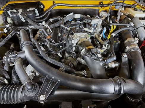 Used 2022 Ford Bronco Wildtrak AWD/4WD image 31