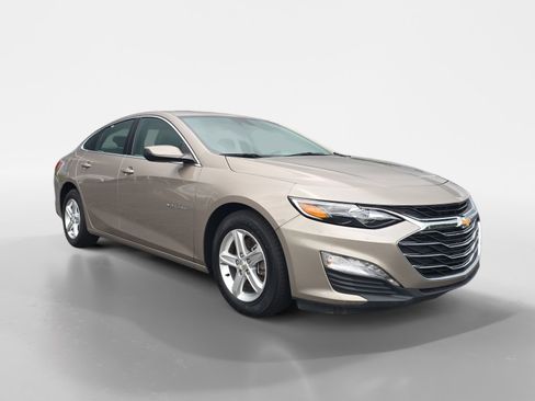 Used 2024 Chevrolet Malibu LT FWD image 8