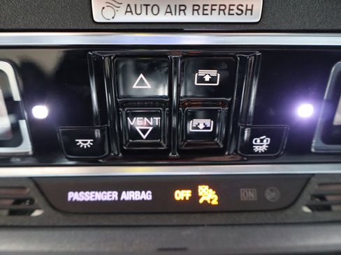 Used 2024 Lincoln Nautilus Reserve w/ Equipment Group 202A image 24