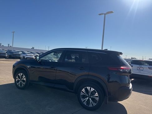 Certified 2023 Nissan Rogue SV image 14