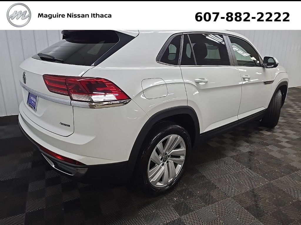Used 2023 Volkswagen Atlas Cross Sport SE AWD/4WD image 11