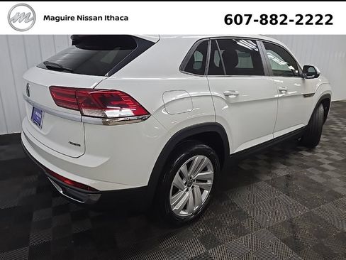 Used 2023 Volkswagen Atlas Cross Sport SE AWD/4WD image 11