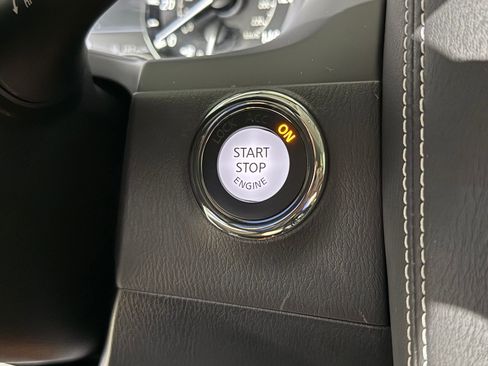 Used 2023 INFINITI QX80 Premium Select w/ All-Season Package image 35