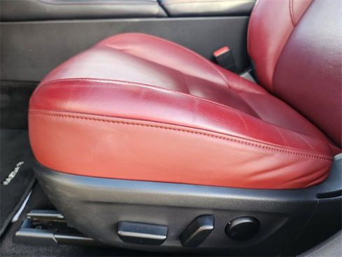 Used 2024 MAZDA MAZDA3 s image 9