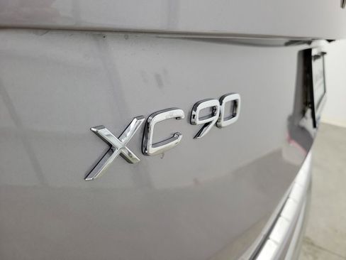 New 2026 Volvo XC90 B6 Plus w/ Protection Package Premier AWD/4WD image 9
