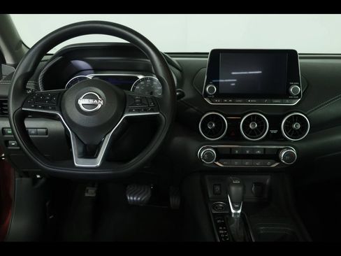 Used 2024 Nissan Sentra SV FWD image 13