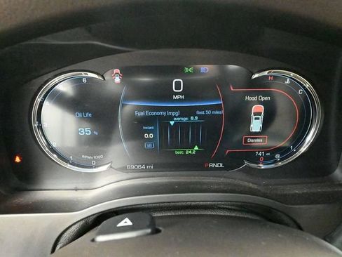 Used 2017 Cadillac Escalade ESV 4WD image 29