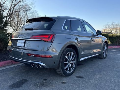 Used 2024 Audi SQ5 Premium w/ Convenience Package image 3