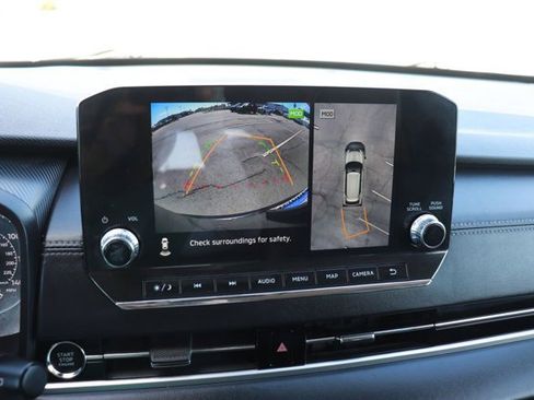 Used 2024 Mitsubishi Outlander SE image 29