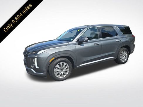 Certified 2025 Hyundai Palisade SE AWD/4WD image 2