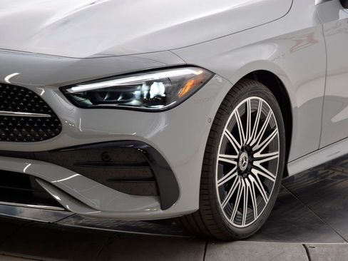 New 2026 Mercedes-Benz CLE 300 4MATIC Coupe image 11