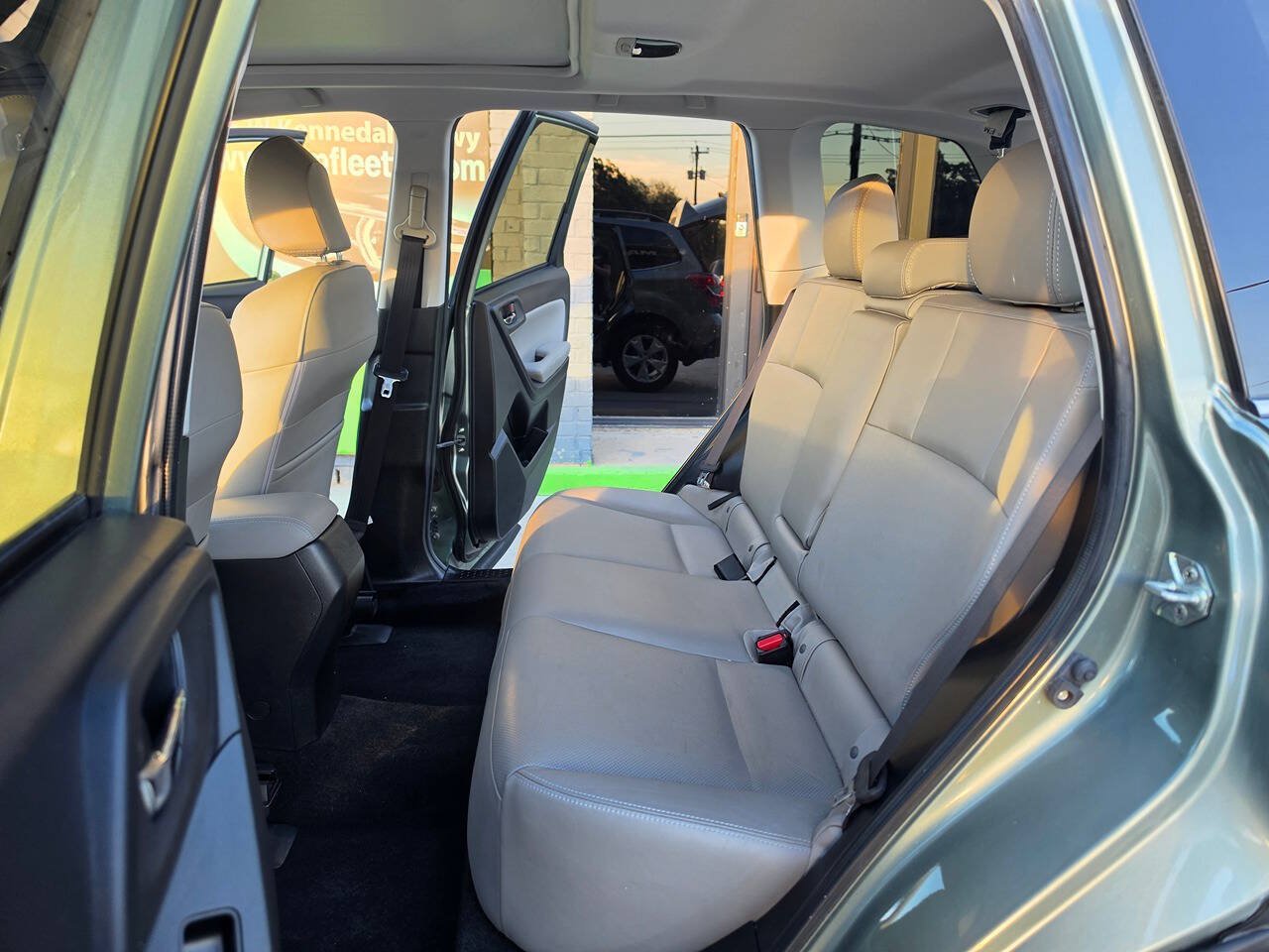 Used 2016 Subaru Forester 2.5i Limited AWD/4WD image 19