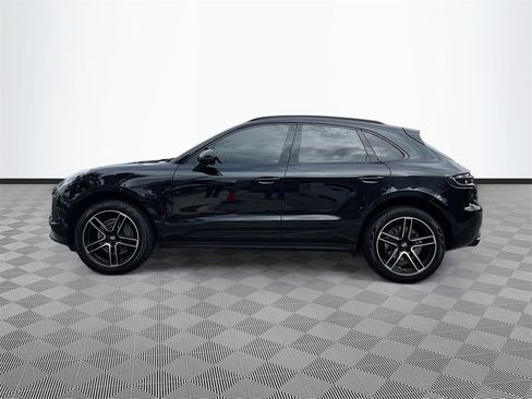 Used 2021 Porsche Macan S image 9
