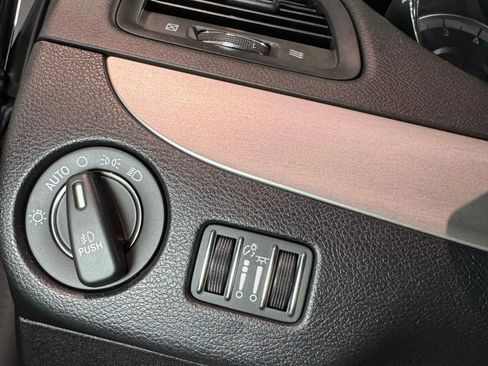 Used 2018 Dodge Grand Caravan GT image 24