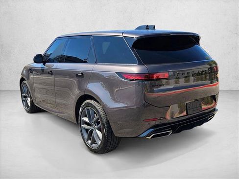 Used 2024 Land Rover Range Rover Sport Dynamic SE AWD/4WD image 8