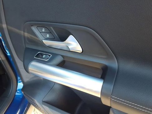 Used 2025 Mercedes-Benz GLA 250 image 15