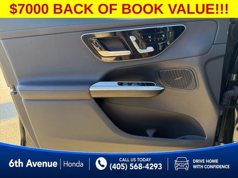 Used 2024 Mercedes-Benz GLC 300 4MATIC image 13