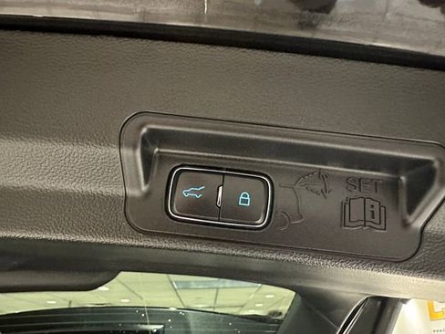 Used 2023 Ford Explorer XLT w/ Equipment Group 202A image 18