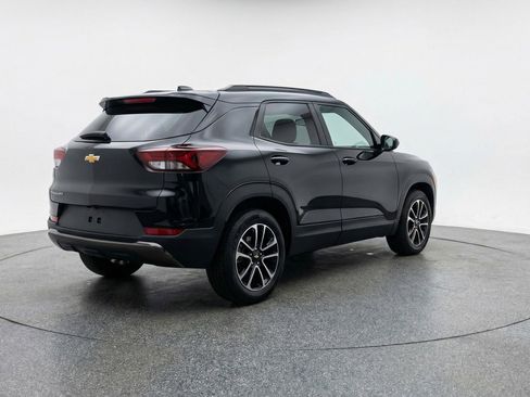 Used 2025 Chevrolet TrailBlazer LT image 9