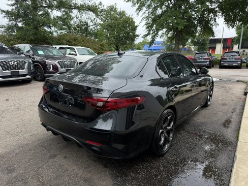 Used 2020 Alfa Romeo Giulia Ti Sport RWD image 5