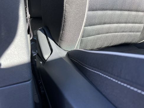 Used 2024 Volkswagen Jetta Sport image 19