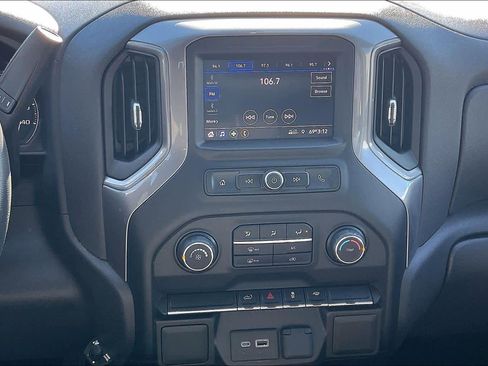 Used 2021 Chevrolet Silverado 1500 Custom image 7