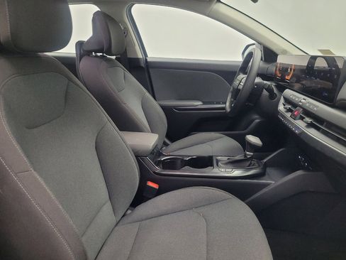 Used 2025 Kia K4 FWD image 21