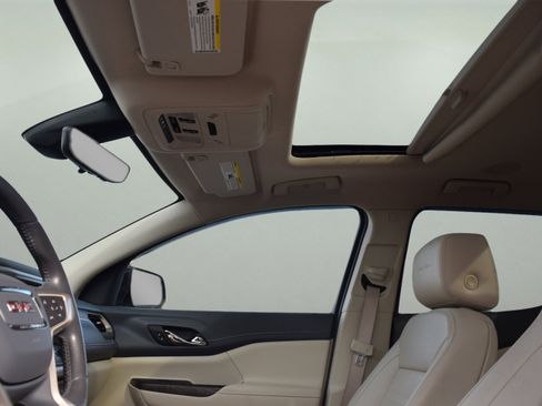 Used 2021 GMC Acadia Denali w/ Denali Ultimate Package image 15