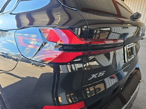 New 2026 BMW X5 xDrive50e w/ M Sport Package AWD/4WD image 37