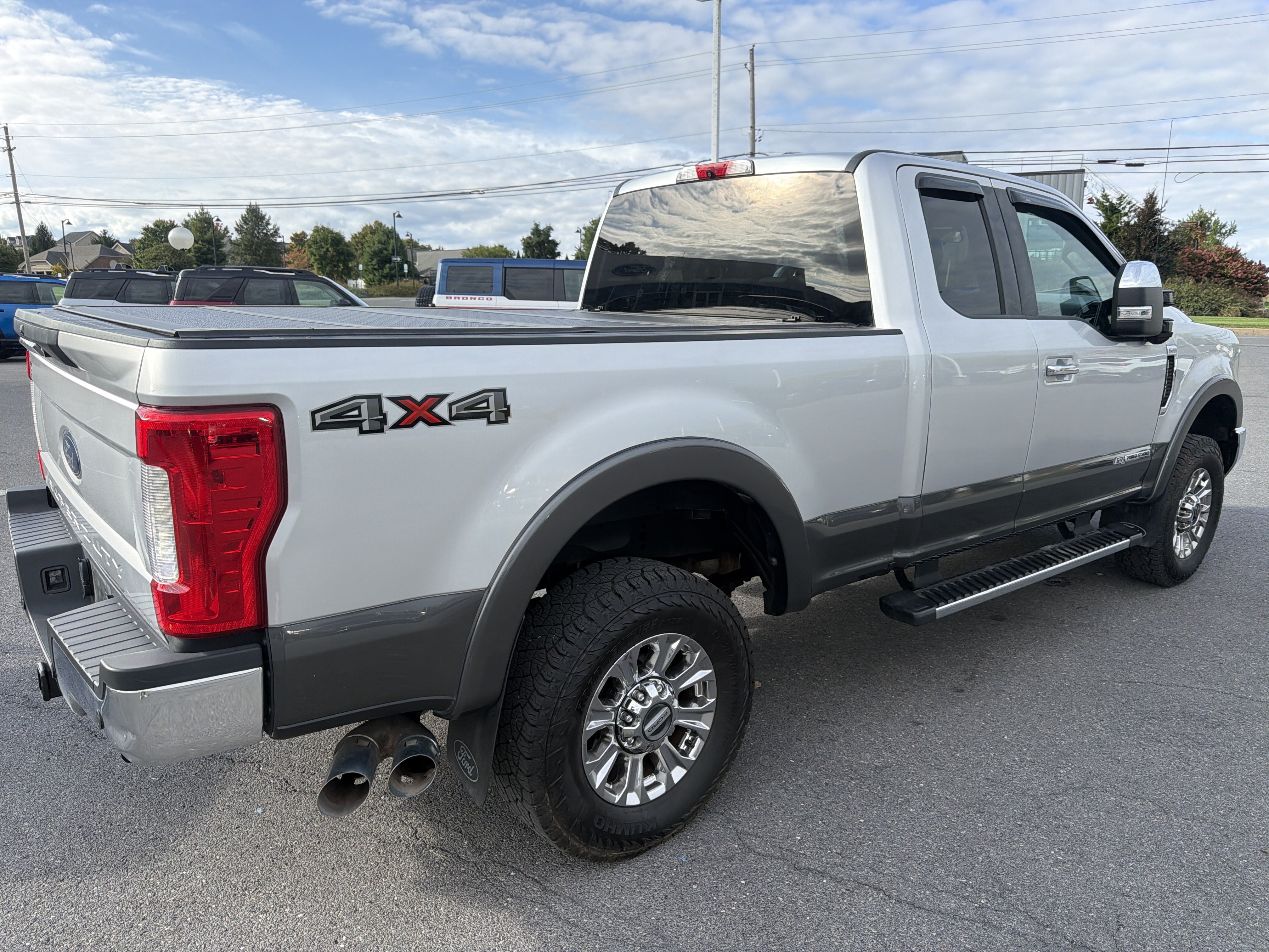 Used 2019 Ford F250 XLT w/ XLT Premium Package AWD/4WD image 3