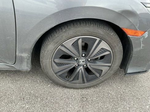 Used 2018 Honda Civic EX image 17