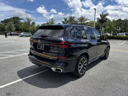 Used 2026 BMW X5 xDrive40i AWD/4WD image 3