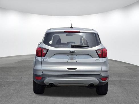 Used 2019 Ford Escape SE FWD image 3