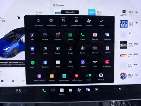 Used 2022 Tesla Model 3 Standard Range image 19