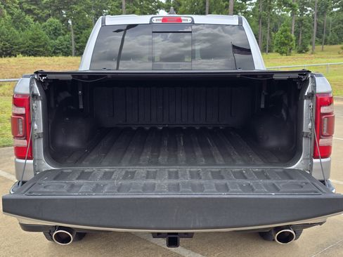 Used 2021 RAM 1500 Laramie AWD/4WD image 12