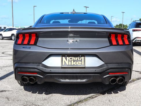 Used 2025 Ford Mustang GT Premium RWD image 5