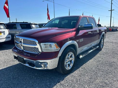 Used 2015 RAM 1500 Laramie w/ Convenience Group image 18