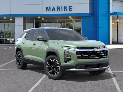 New 2026 Chevrolet Equinox LT w/ Convenience Package II FWD image 7