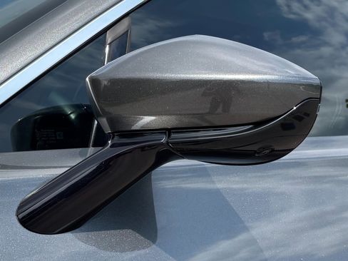 Used 2021 Aston Martin DBX AWD/4WD image 43