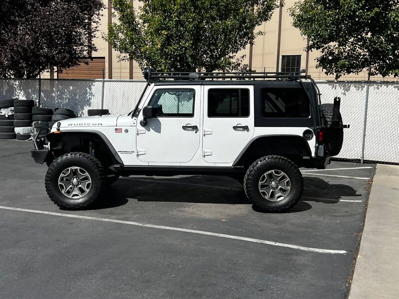 Used 2013 Jeep Wrangler Unlimited Rubicon w/ Connectivity Group AWD/4WD image 4