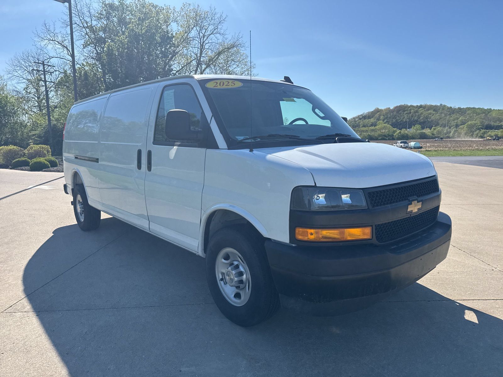 Used 2025 Chevrolet Express 2500 Extended w/ Driver Convenience Package RWD image 3