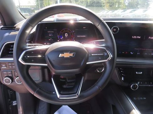 Used 2025 Chevrolet Tahoe LT AWD/4WD image 16