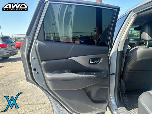 Used 2024 Nissan Murano SL AWD/4WD image 15