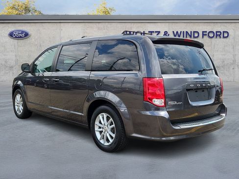 Used 2020 Dodge Grand Caravan SXT FWD image 4