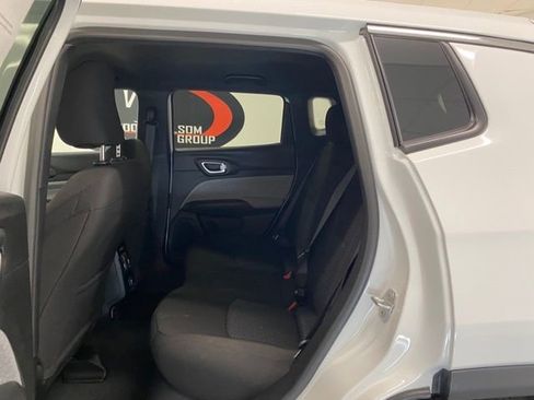 New 2025 Jeep Compass Sport image 15