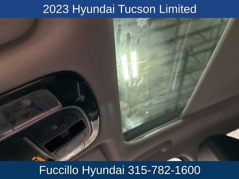 Used 2023 Hyundai Tucson Limited AWD/4WD image 29