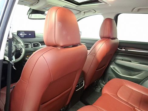 Used 2023 MAZDA CX-5 Carbon Edition image 14